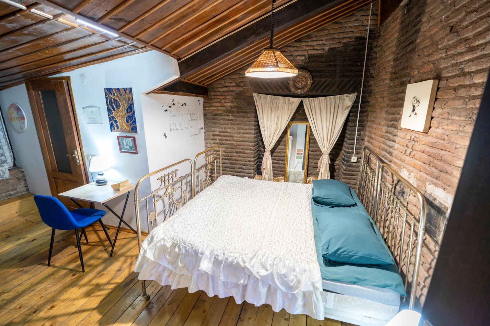 Leon Rooms Τυφλίδα Εξωτερικό φωτογραφία