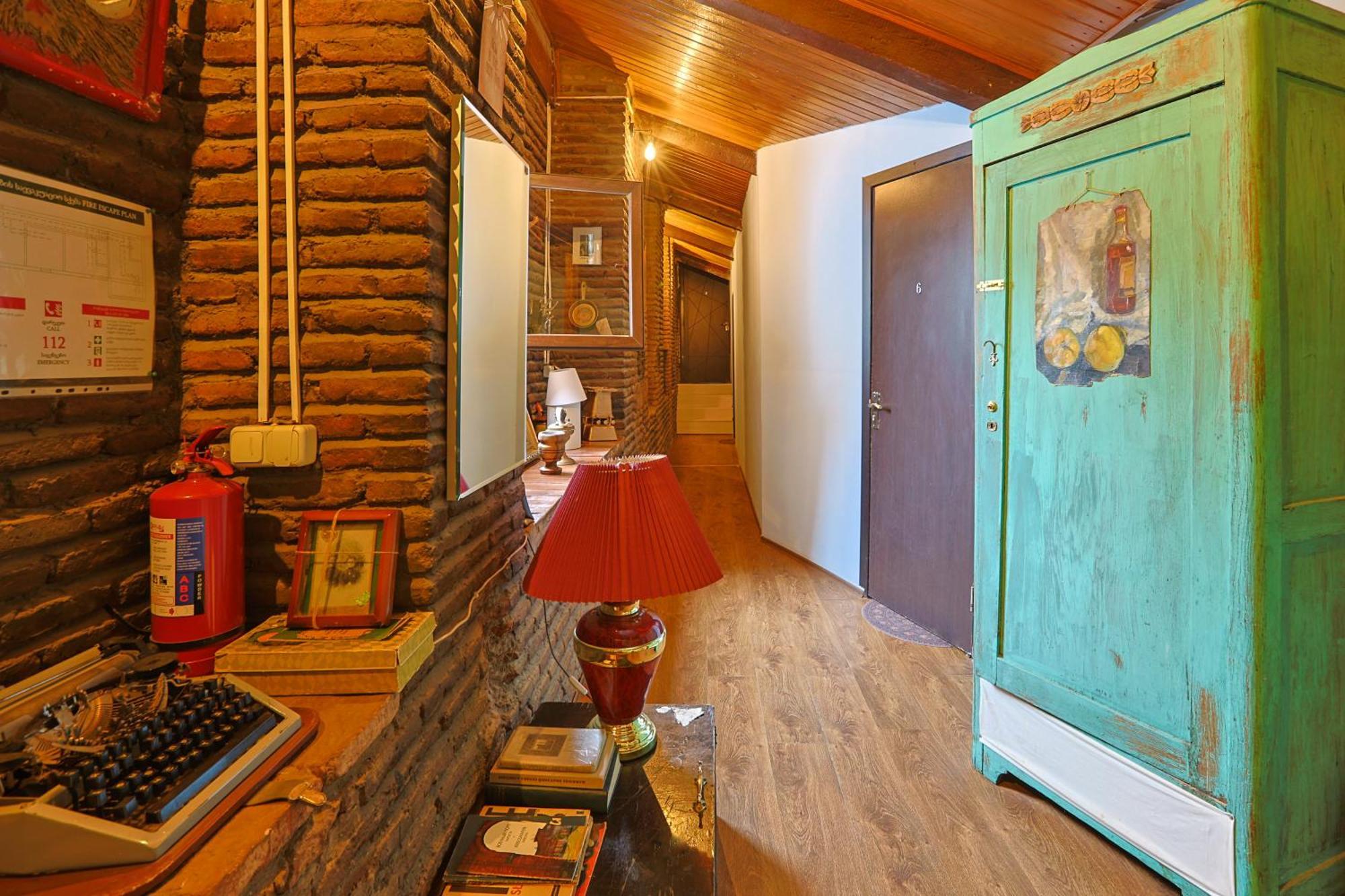 Leon Rooms Τυφλίδα Εξωτερικό φωτογραφία