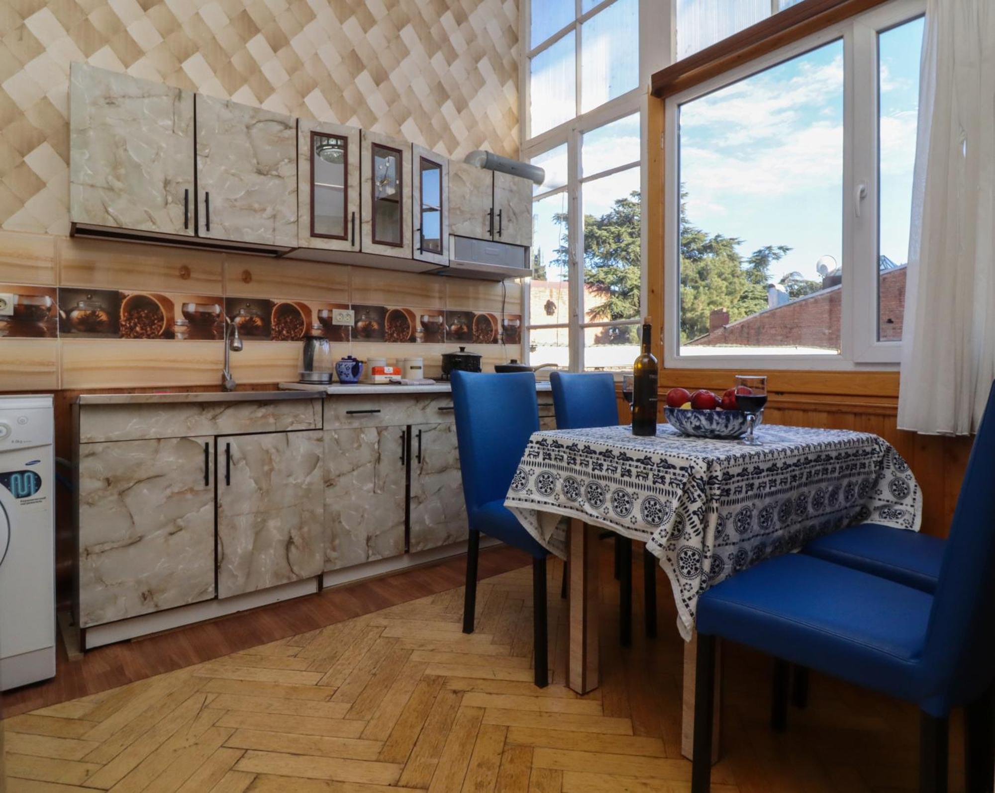 Leon Rooms Τυφλίδα Εξωτερικό φωτογραφία