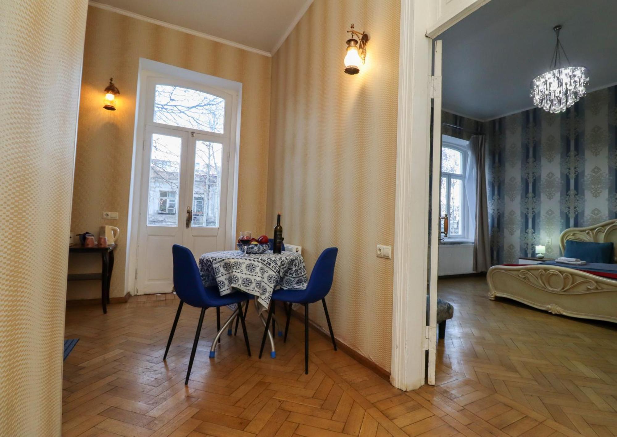 Leon Rooms Τυφλίδα Εξωτερικό φωτογραφία