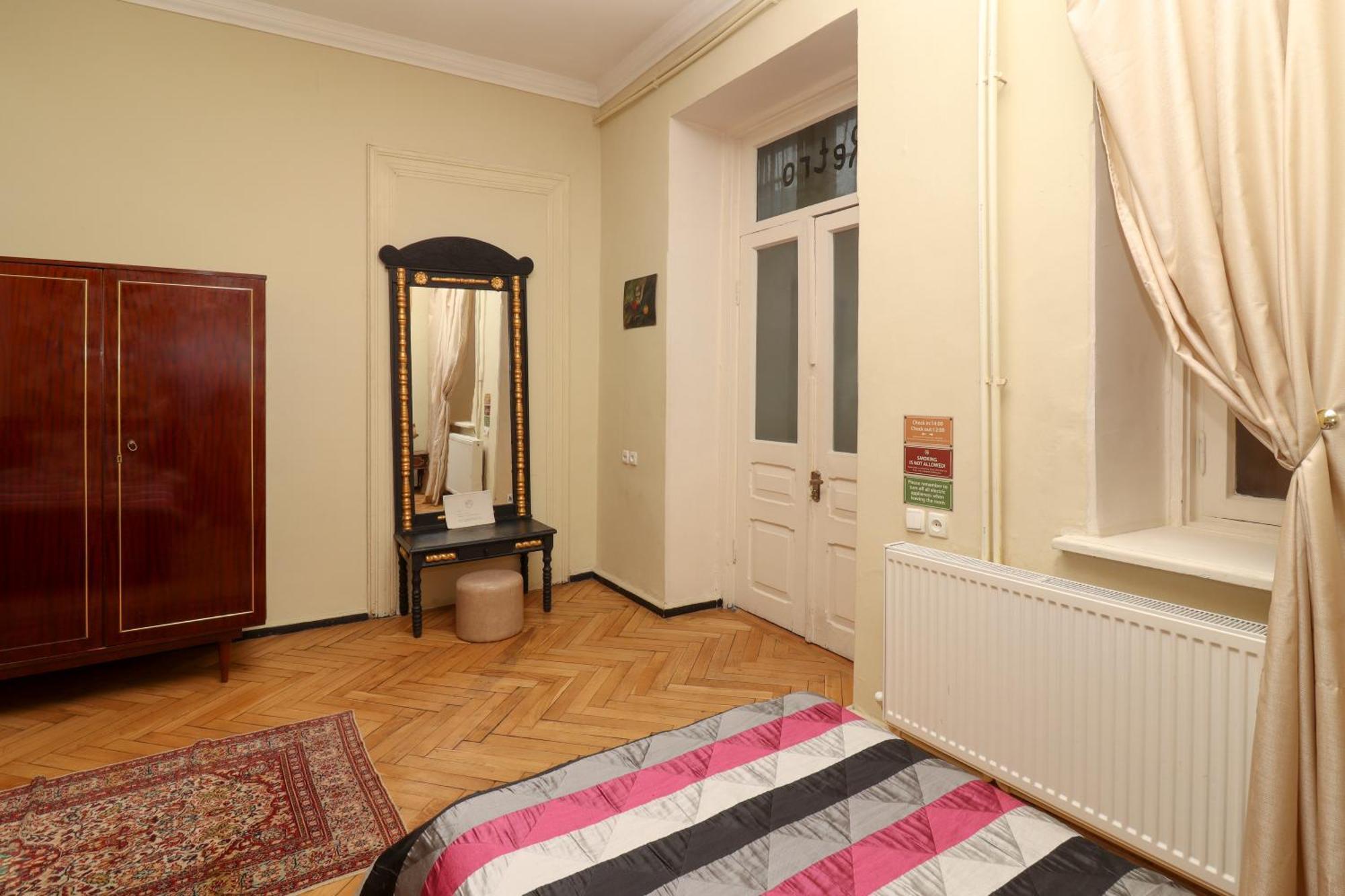 Leon Rooms Τυφλίδα Εξωτερικό φωτογραφία