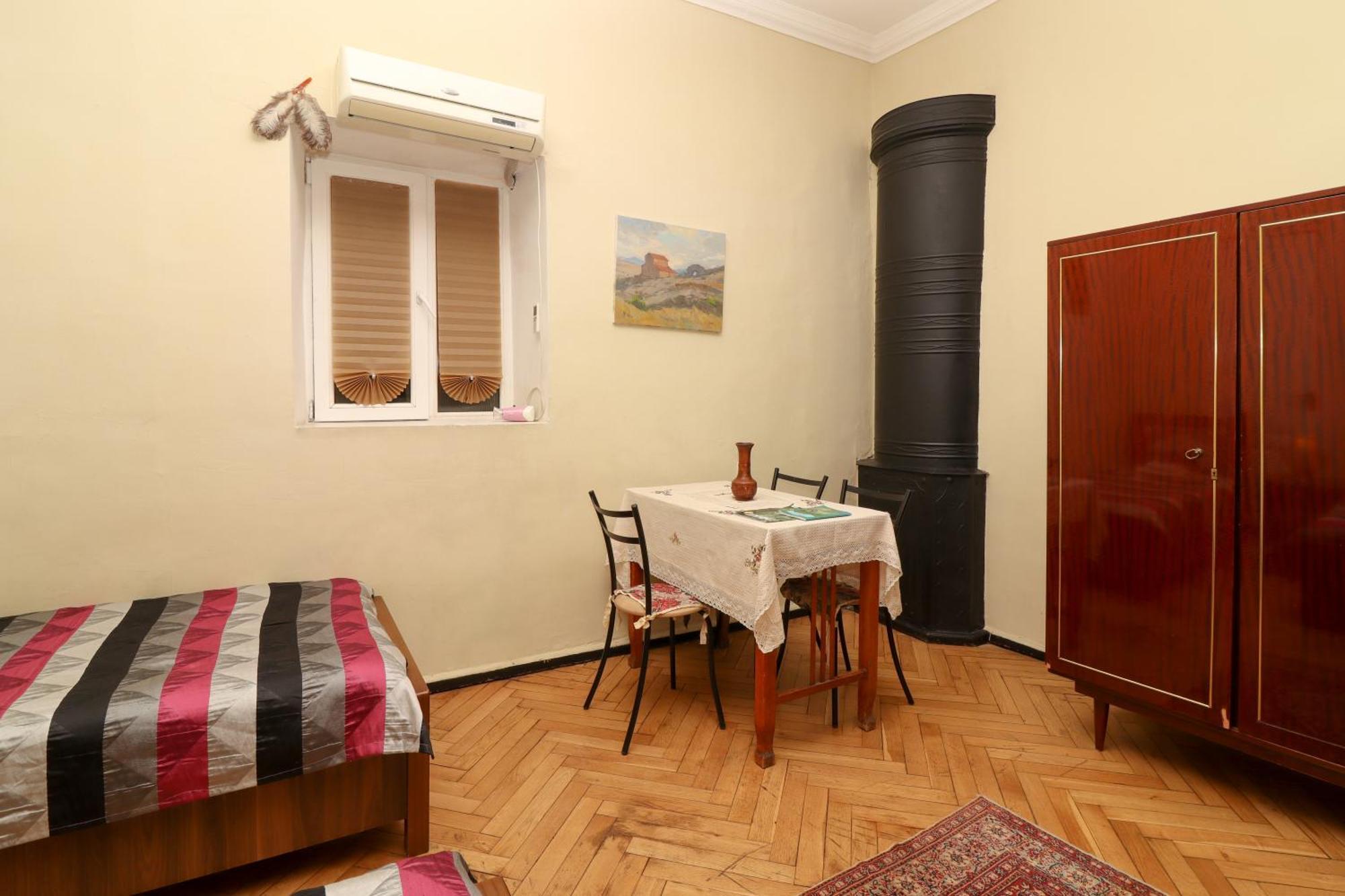 Leon Rooms Τυφλίδα Εξωτερικό φωτογραφία