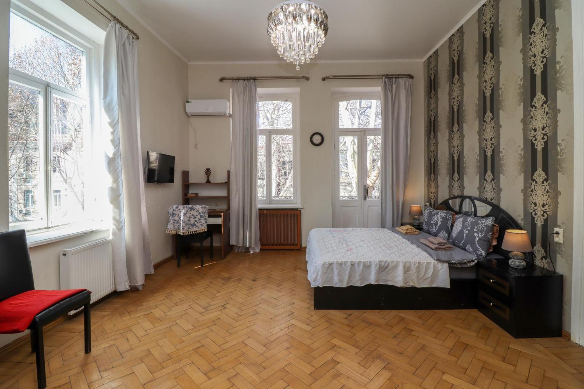 Leon Rooms Τυφλίδα Εξωτερικό φωτογραφία